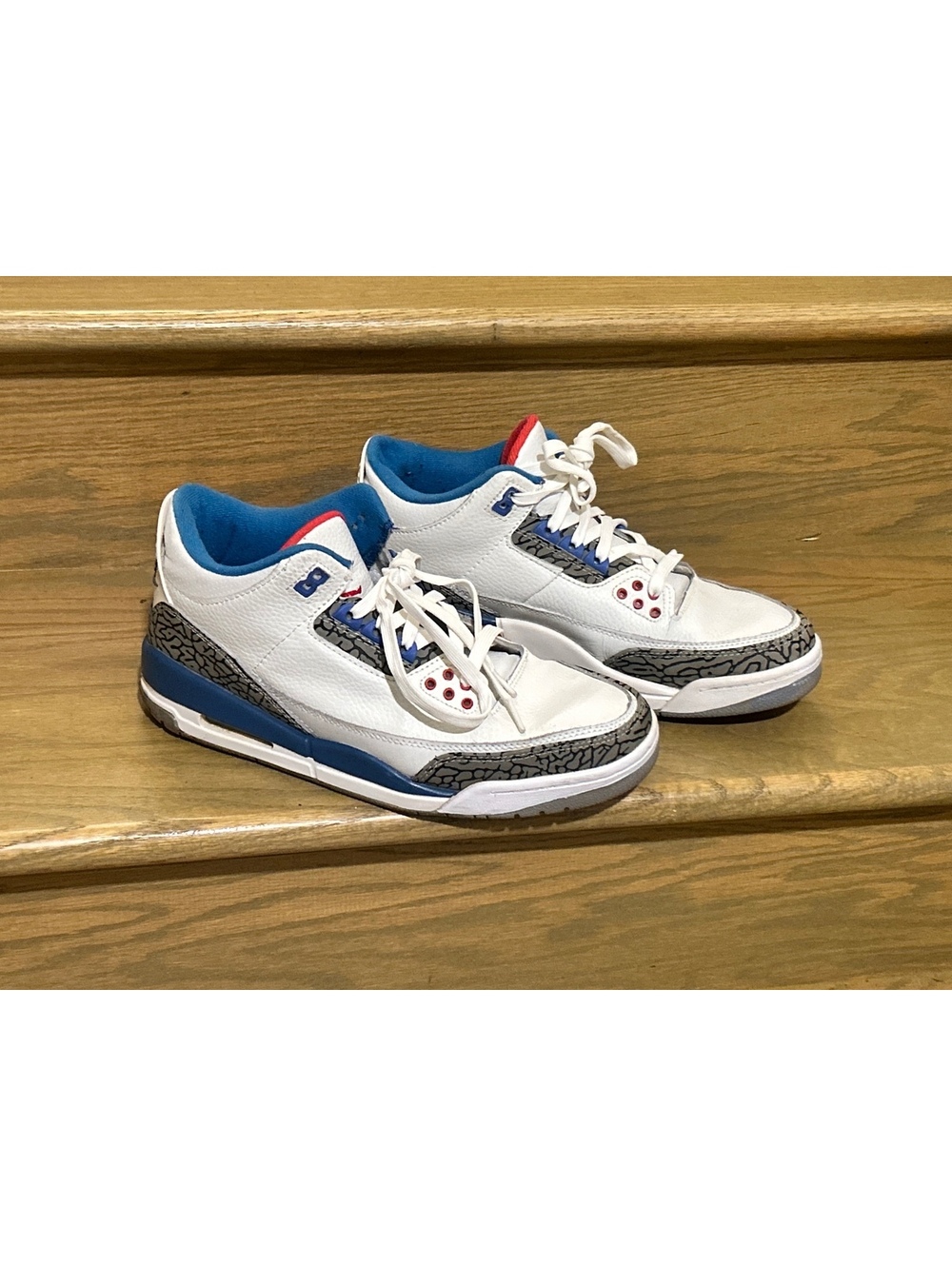 Nike Air Jordan 3 Retro White Blue Red Basketball Shoes Size 9